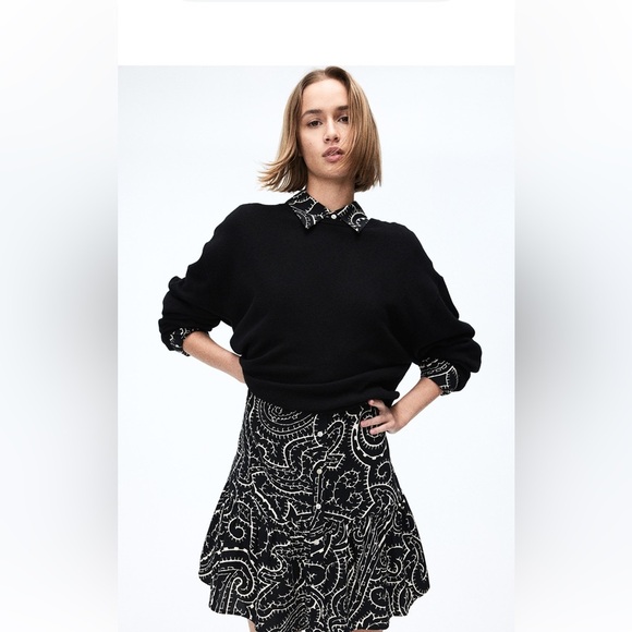 H&M Black and White Graphic Long Sleeve Dress - Picture 3 of 12